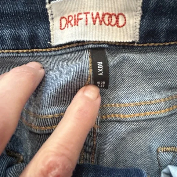 Driftwood Roxy Ladies Cropped Flare Denim Jeans Floral Boho Embellished 29 - Picture 4 of 11